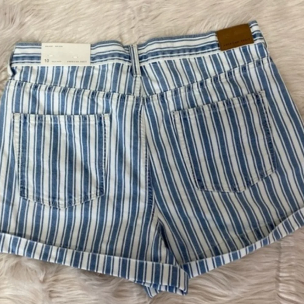 Mom Shorts - Picture 3 of 3